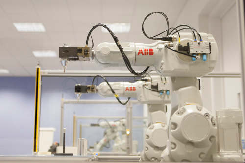 Seminar provides step-by-step guide to improving your productivity with robots