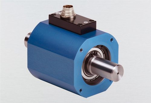 Rotating torque sensor has wireless signal transmission