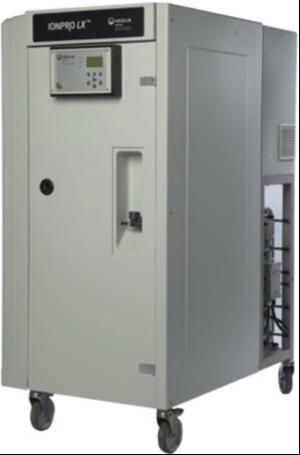 Compact water purification system