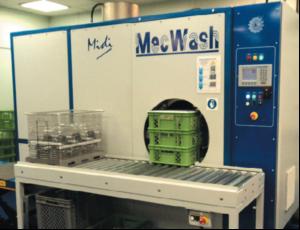 Aqueous-based cleaning station