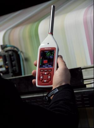 Experience the Cirrus Research 'sound tardis