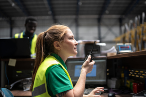 The importance of two way radios in industrial settings