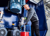 A world first in maintenance: Pump grease with a cordless screwdriver